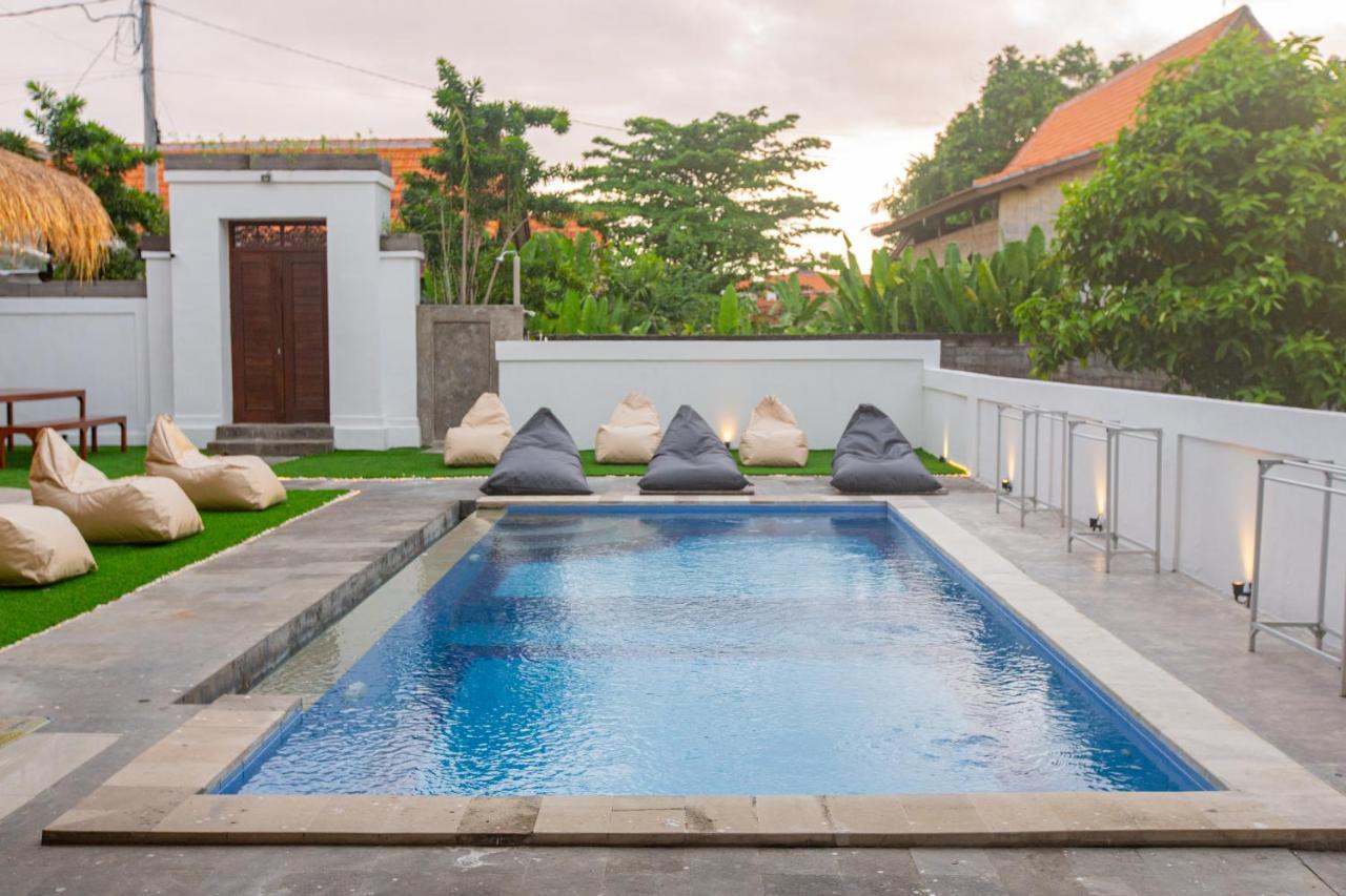 Zentiga Surf Hostel Canggu  Exterior photo