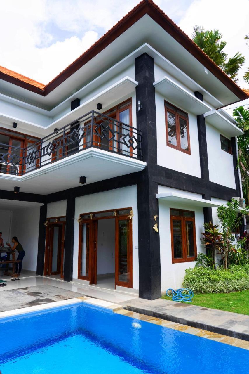 Zentiga Surf Hostel Canggu  Exterior photo